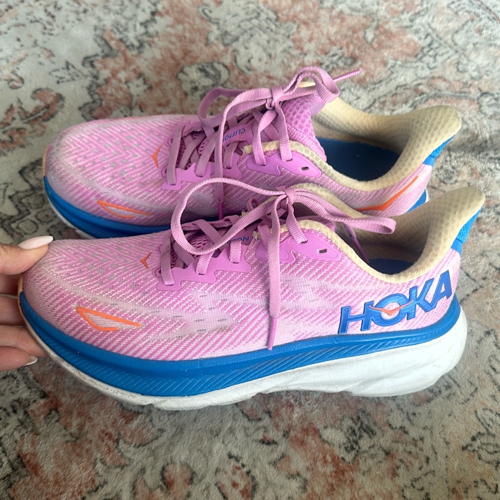 HOKA  women’s Clifton 9